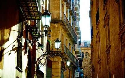 
          Advantages of Earning Your Master's Degree in Spain
  
